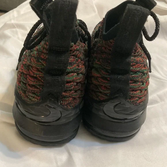 Lebron James black history special edition basketball shoes size 6Y - Picture 5 of 14